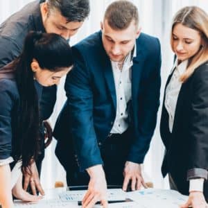management transversal et management fonctionnel Absences du salarié en formation
